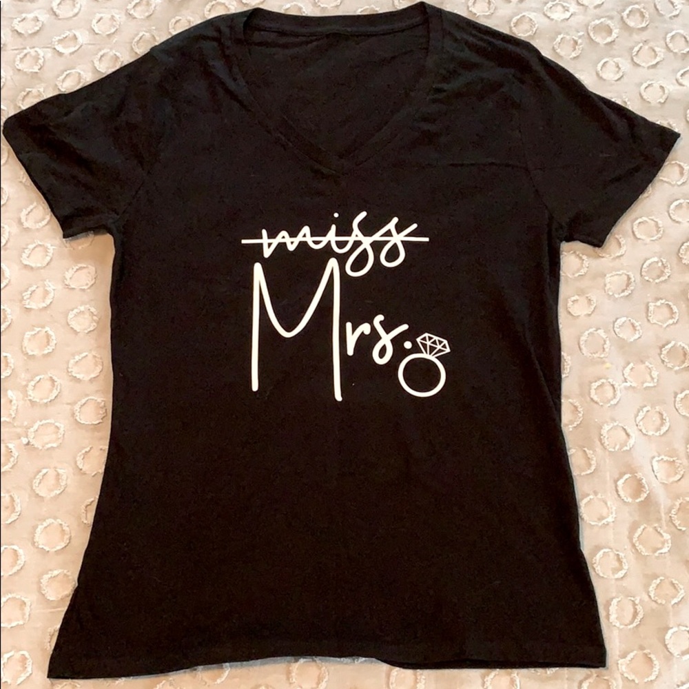 Mrs Black V Neck